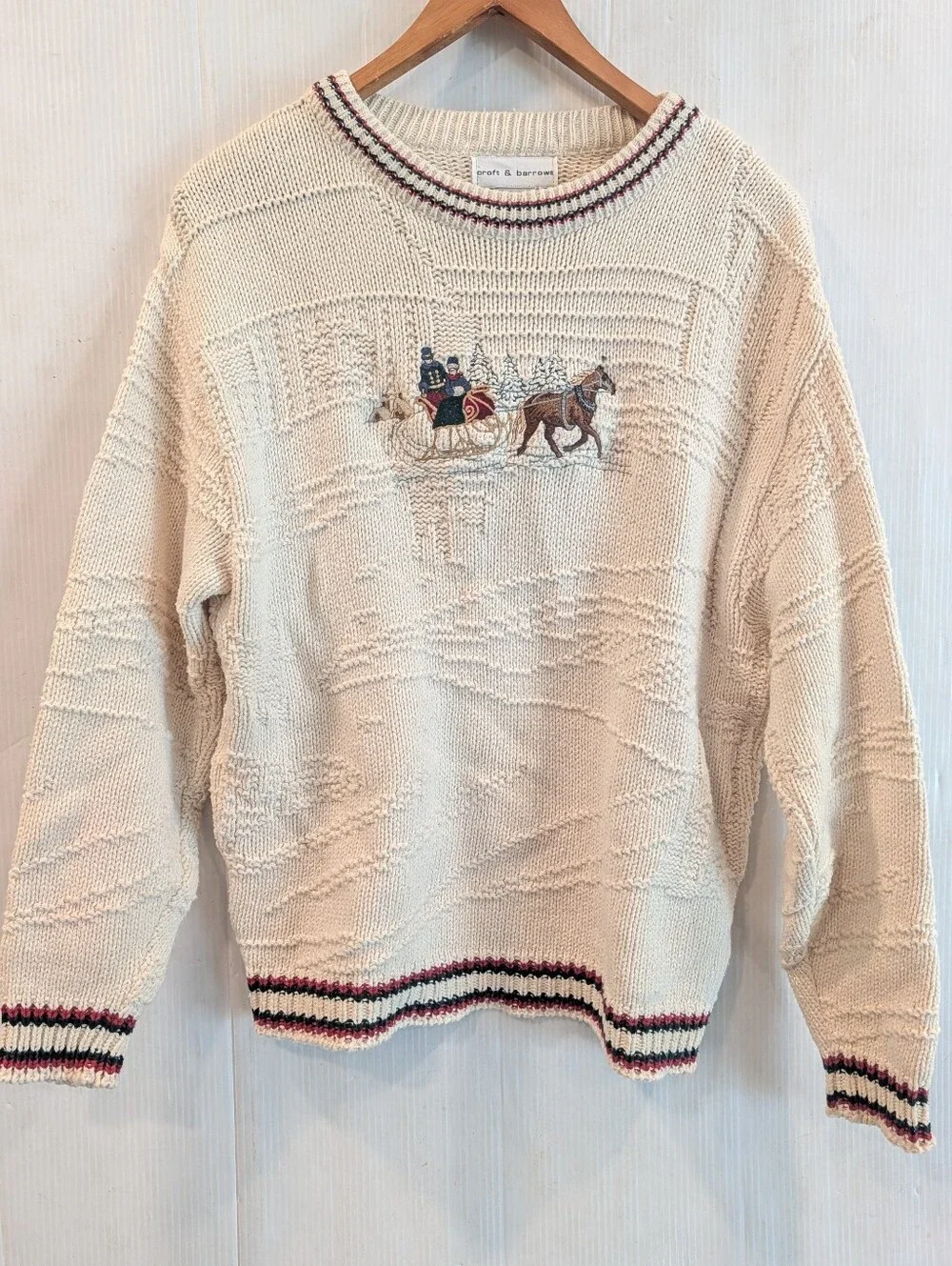 CROFT & BARROW 100% Cotton Textured Knit Embroidered Horse & Sleigh Crewneck